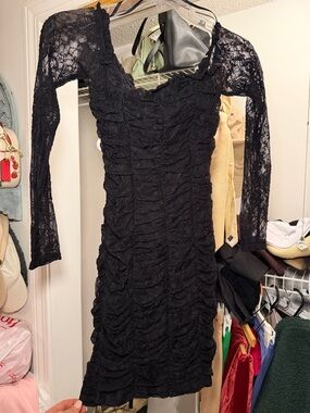 Forever 21 Black Lace Long-Sleeve Ruched Bodycon Dress